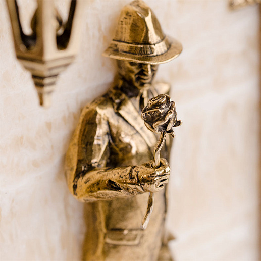 Бронзовое настенное панно "Девушка с парнем" на ониксе купить с доставкой Бронзовое настенное панно "Девушка с парнем" на ониксе